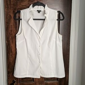 Ann Taylor Sleeveless White Ruffled Colar Size 10